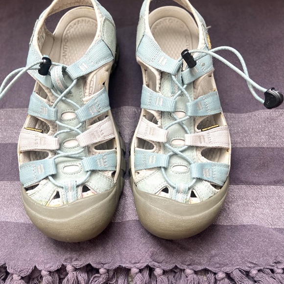 Keen waterproof river sandals excellent condition - Picture 1 of 9